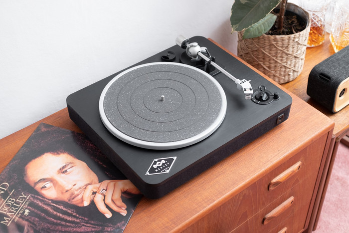 House of Marley Stir It Up BT Black product in use