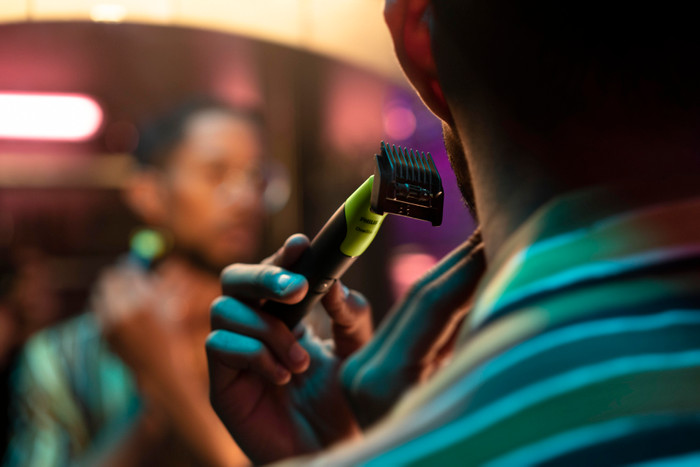 Philips OneBlade 360 Connected QP4631/65 product in use