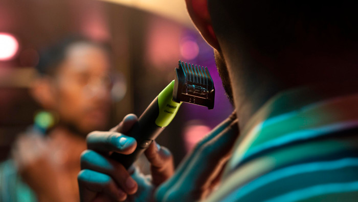 Philips OneBlade 360 Connected QP4631/65 product in use