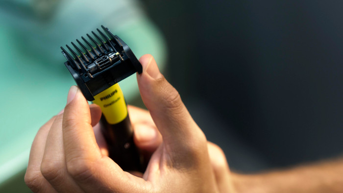 Philips OneBlade 360 Connected QP4631/65 product in use