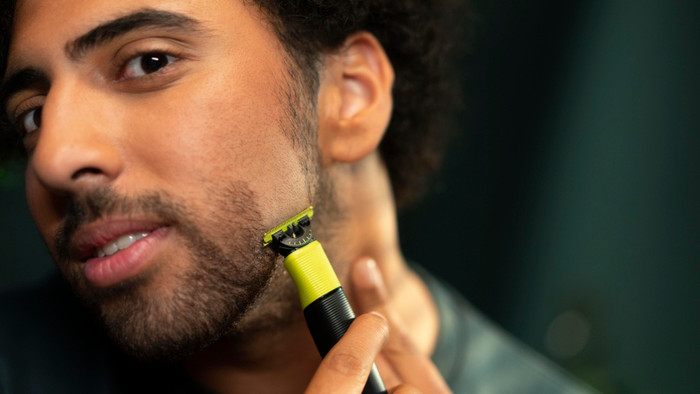 Philips OneBlade 360 Connected QP4631/65 product in use