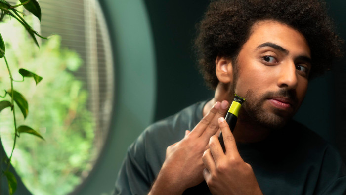 Philips OneBlade 360 Connected QP4631/65 product in use