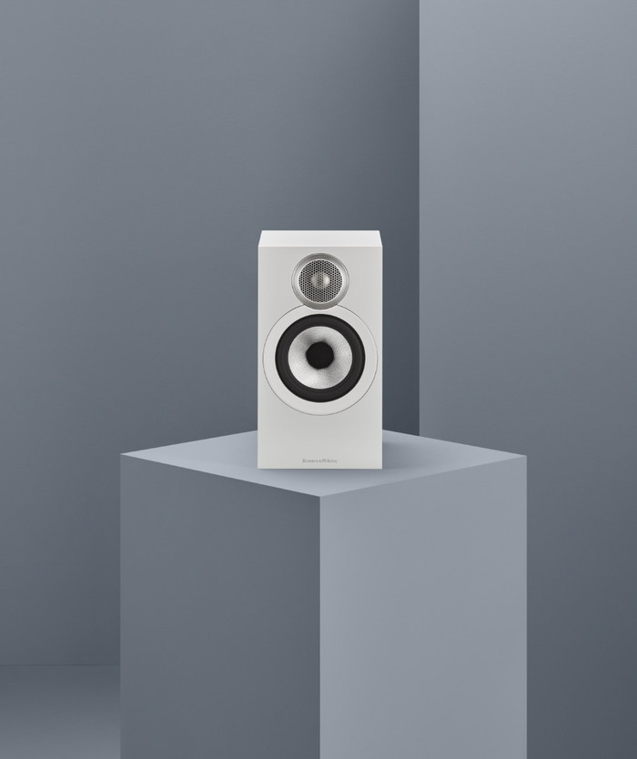 Bowers & Wilkins 607 S3 White (per pair) null