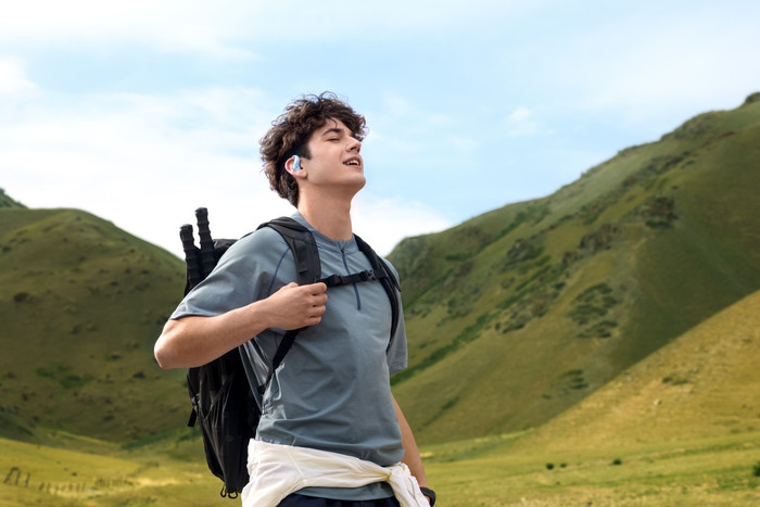 Shokz OpenFit Air 2 Blau produkt in gebrauch
