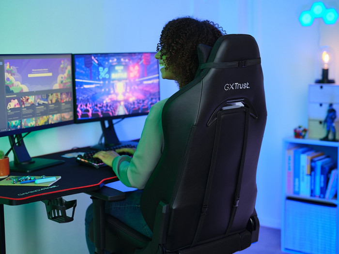 Trust GXT 714 Ruya Gaming Chair Black product in use