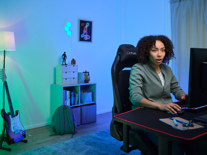 Trust GXT 714 Ruya Gaming Chair Black product in use