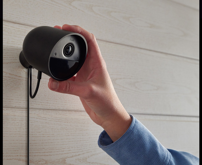 Philips Hue Secure Anti-drop Cable product in use