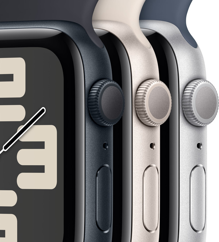 Apple Watch SE (2022) 40mm Starlight Aluminum Sport Band S/M detail