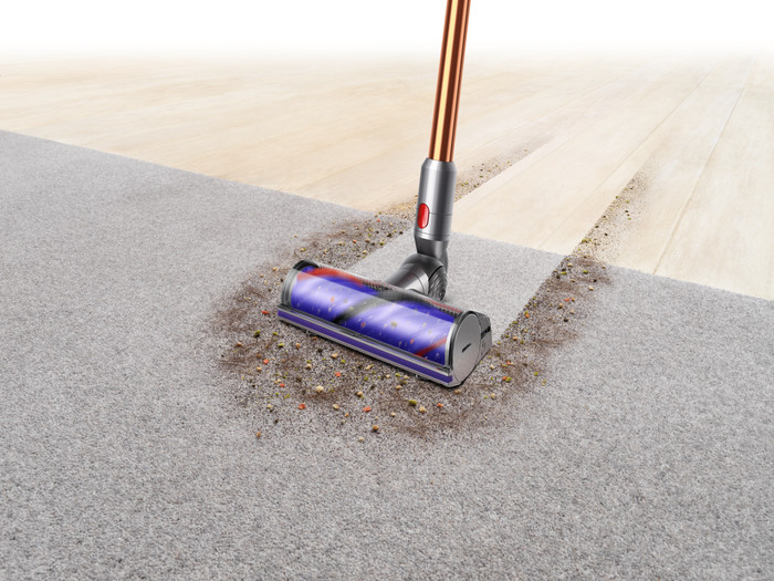 Dyson Cyclone V10 Absolute produkt in gebrauch