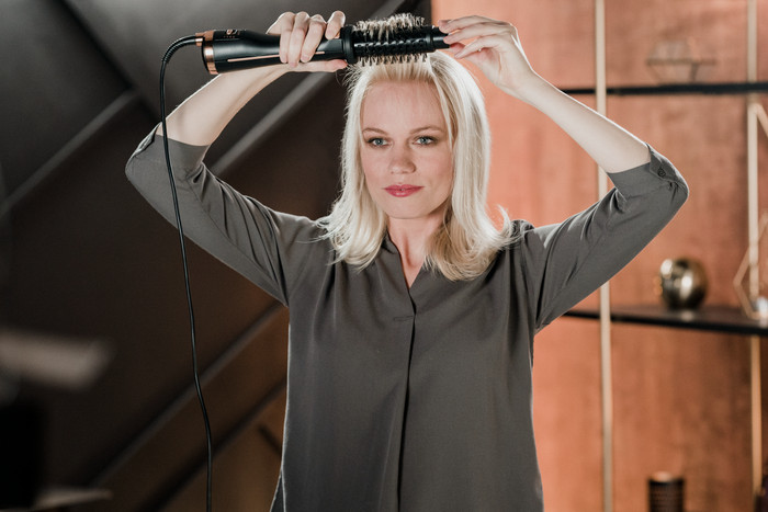 Rowenta Ultimate Experience CF9625 product in use