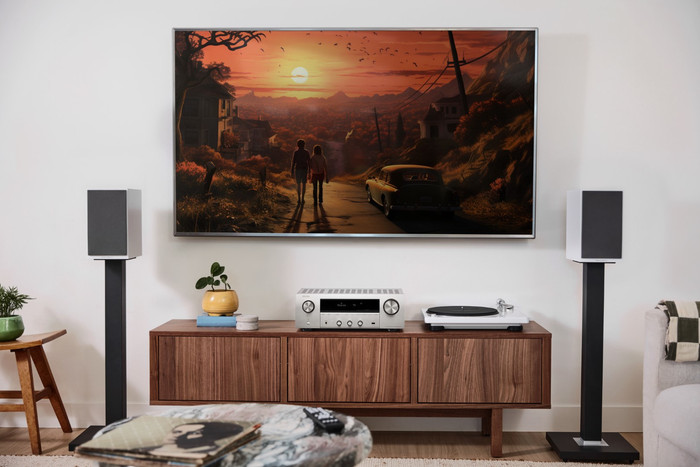 Denon DRA-900H Silver product in use