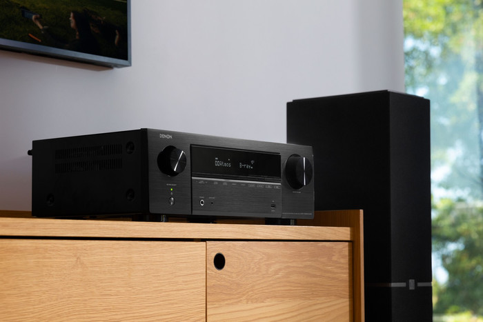 Denon AVR-X1800H DAB Schwarz produkt in gebrauch
