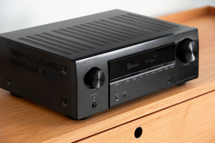 Denon AVR-X1800H DAB Schwarz produkt in gebrauch