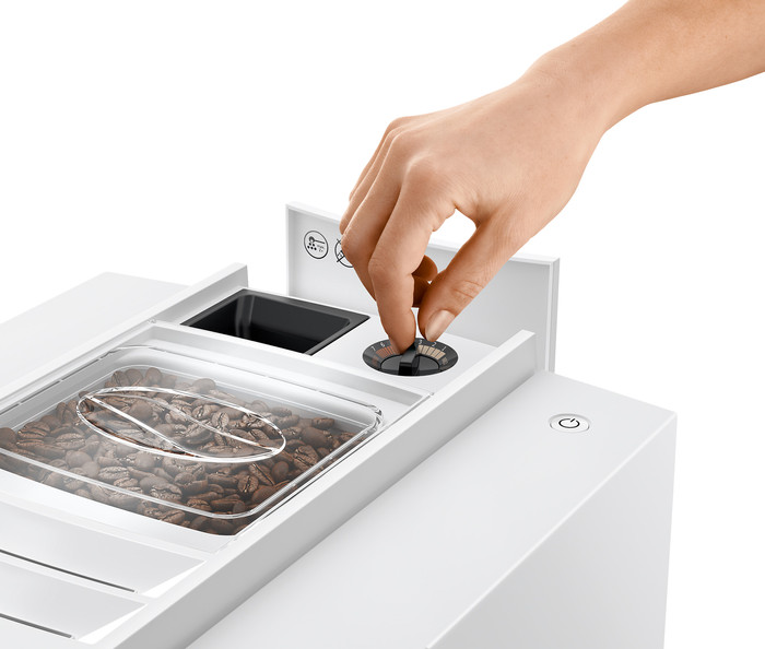 JURA E8 Piano White (EC) detail