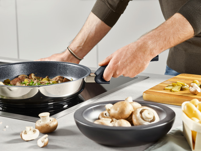Fissler Adamant Premium Bratpfanne 28 cm produkt in gebrauch