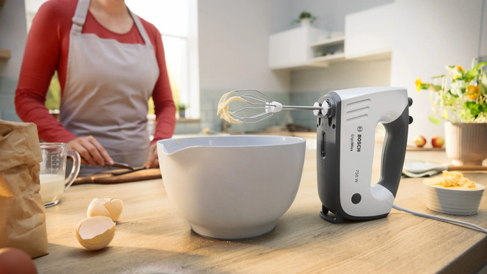 Bosch MFQ37470 ErgoMixx Weiß produkt in gebrauch