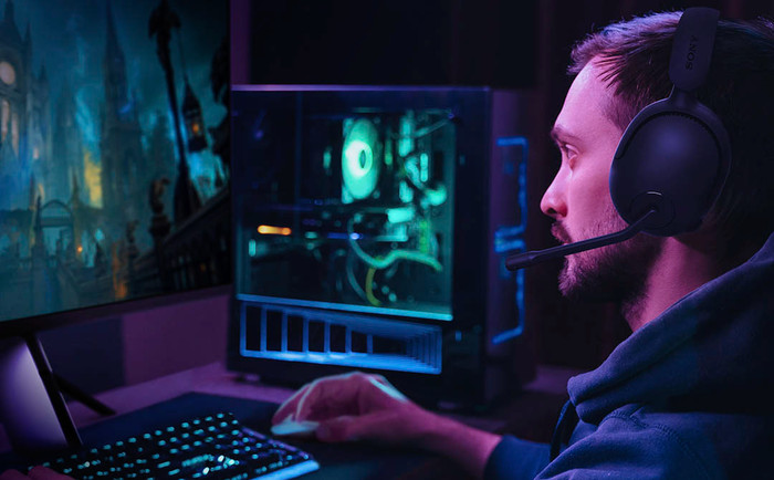 Sony Inzone H5 Gaming Headset PS4/PS5 and PC Black product in use