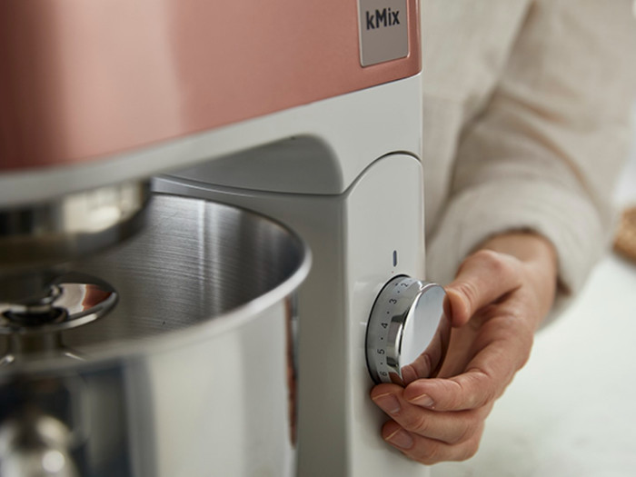 Kenwood kMix KMX760API Lachsrosa produkt in gebrauch