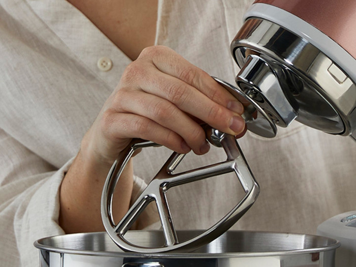 Kenwood kMix KMX760API Lachsrosa produkt in gebrauch