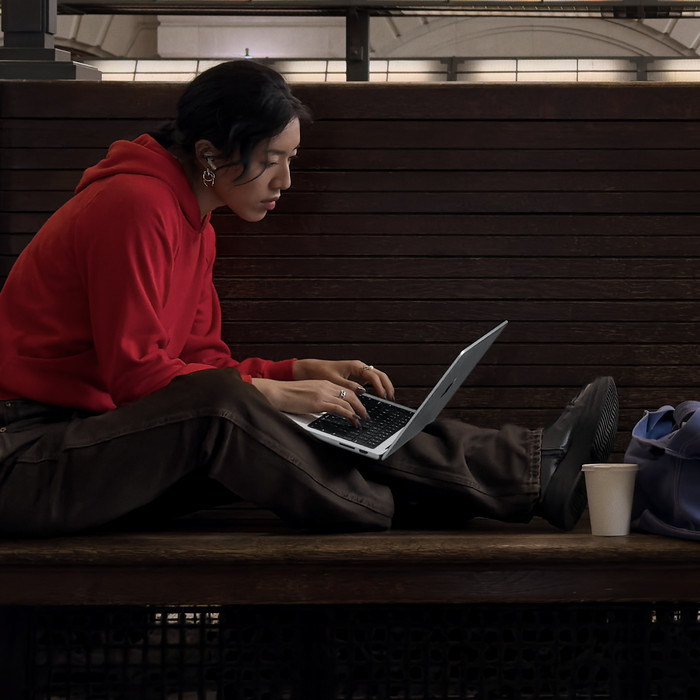 Apple MacBook Pro 14" (2023) M3 (8 Core CPU / 10 Core GPU) 18GB/1TB Silber QWERTZ visueller lieferant