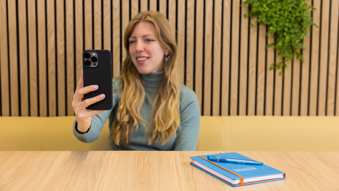 BlueBuilt Backcover iPhone 15 Pro Max Black visuelles Coolblue 3