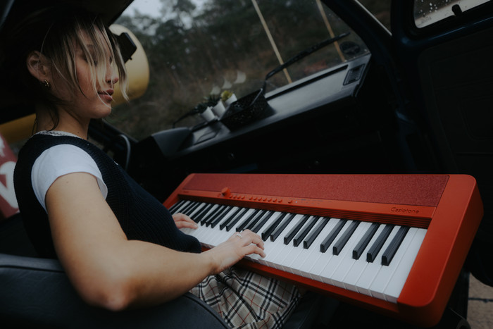 Casio CT-S1 Rot produkt in gebrauch