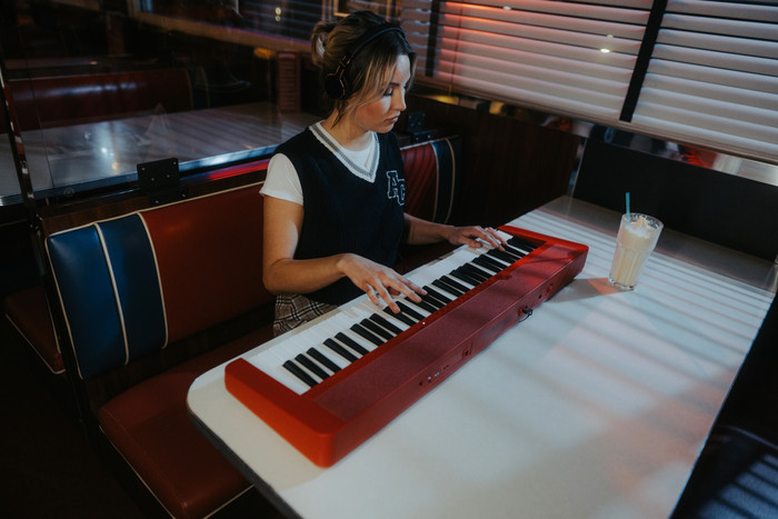 Casio CT-S1 Rot produkt in gebrauch