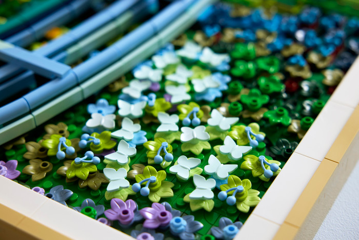 LEGO Art Claude Monet: Brücke über einen Seerosenteich 31220 detail