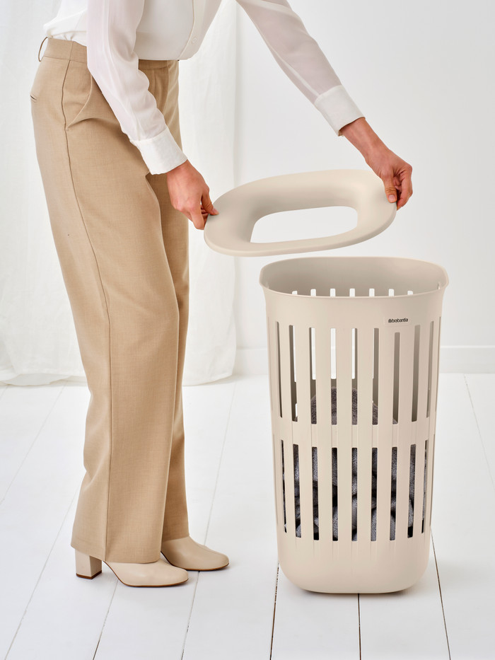 Brabantia Collect-It Wäschekorb 55 Liter - 2er-Set - Beige produkt in gebrauch