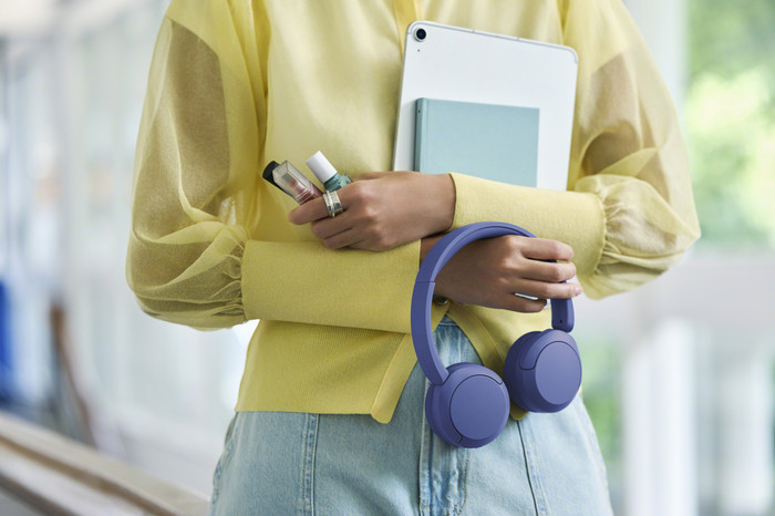 Sony WH-CH530 Cobalt Blue product in use