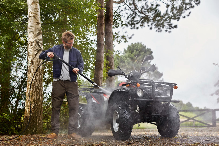 Nilfisk Premium 200-12 product in use