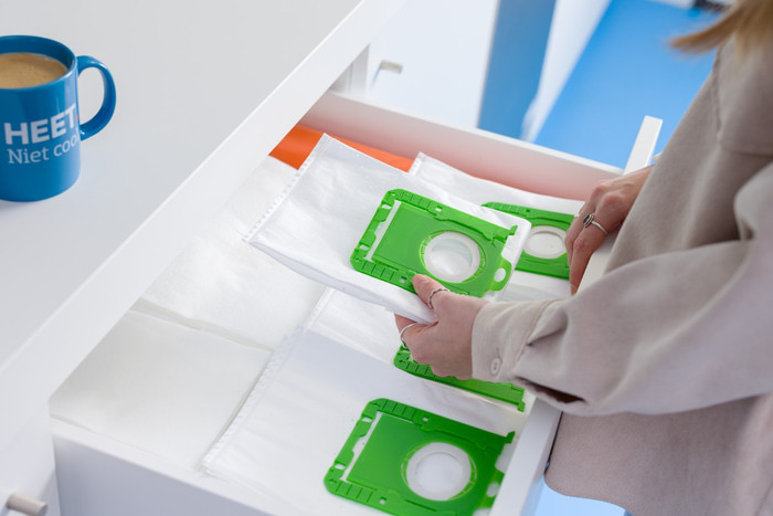 BlueBuilt Staubsaugerbeutel für AEG und Philips (28 Stück) produkt in gebrauch