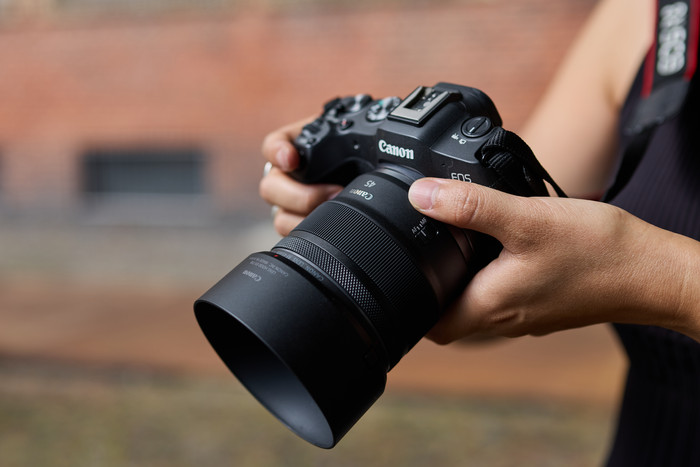 Canon RF 45 mm F1.2 STM produkt in gebrauch