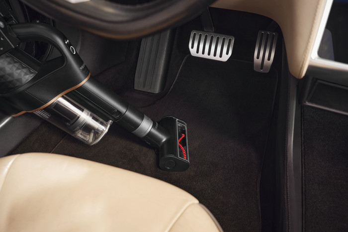 Miele Duoflex HX1 Cat & Dog product in use