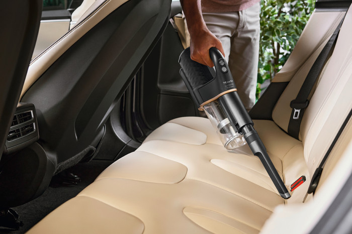 Miele Duoflex HX1 Cat & Dog product in use