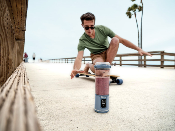 Ninja Blast BC151EUNV Blau produkt in gebrauch