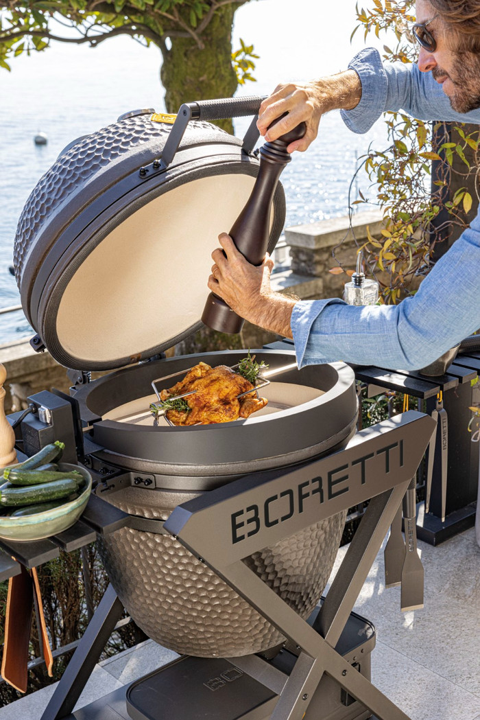 Boretti Ceramica Large Drehspieß produkt in gebrauch