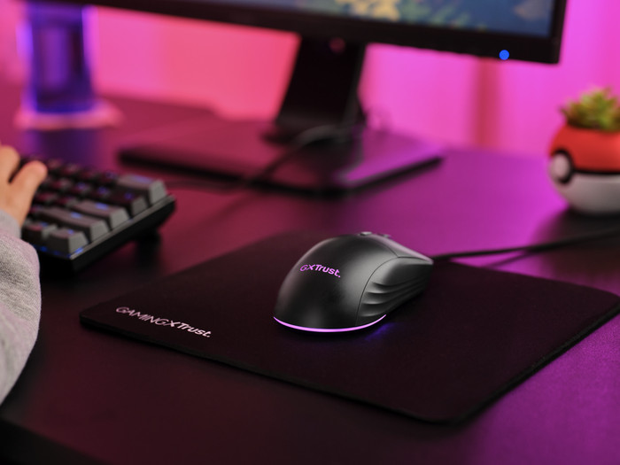 Trust GXT 925 Redex II Gaming-Maus produkt in gebrauch