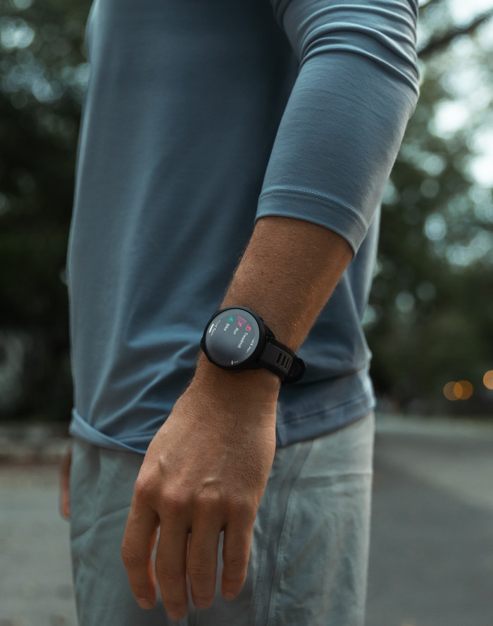 Garmin Forerunner 165 Schwarz/Grau | Coolblue | Smartwatches