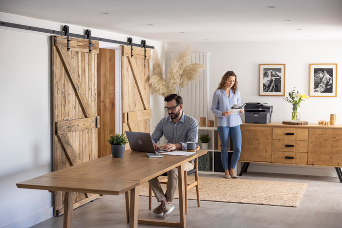 Brother MFC-L2860DWE produkt in gebrauch