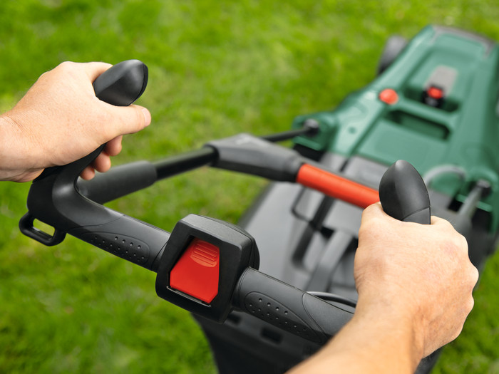 Bosch AdvancedRotak 36V-40-650 product in use