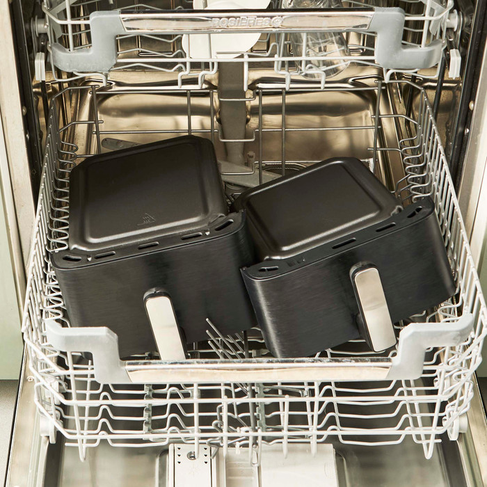 Moulinex Easy Fry Crispy Stack Dual EZ7528F0 product in use