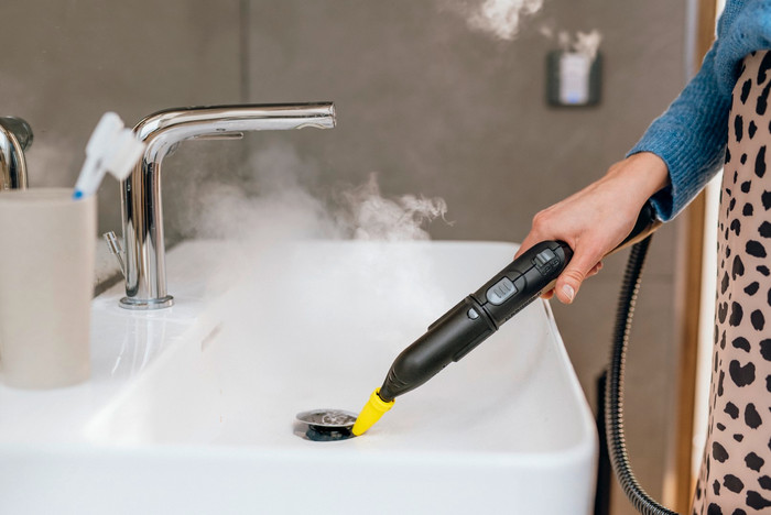 Kärcher SC 5 EasyFix product in use