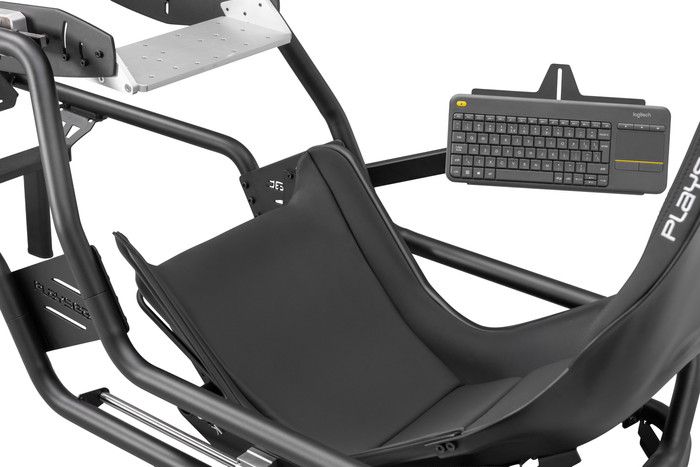 Playseat Keyboard Holder Pro produkt in gebrauch