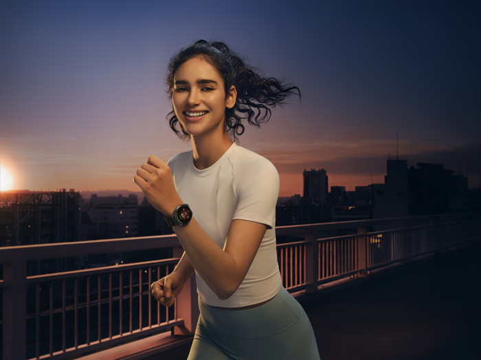 OPPO Watch S 45mm Black product in use