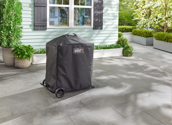 Weber Traveler Compact Cover product in use