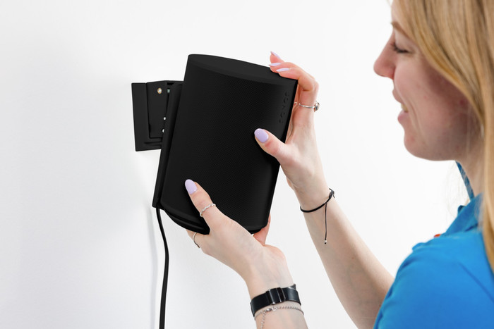 BlueBuilt Wandhalterung für Sonos Era 100 Schwarz produkt in gebrauch