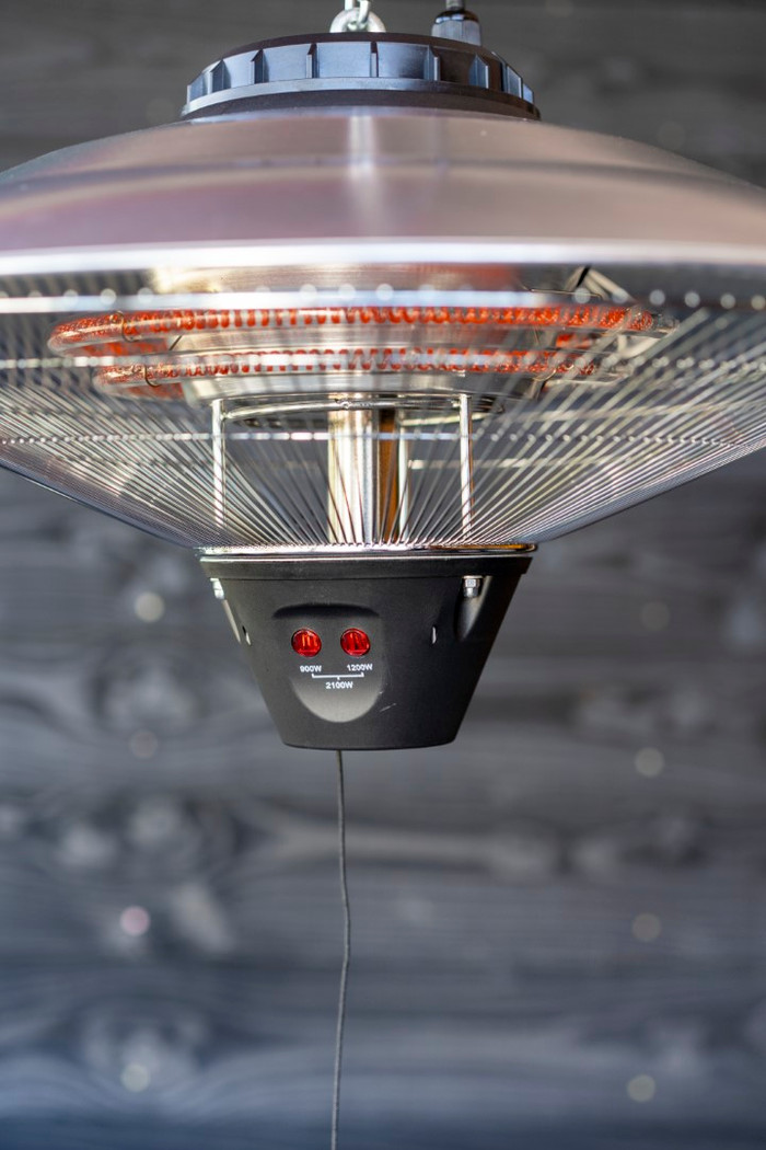 Eurom Party Tent Heater 2100 product in use