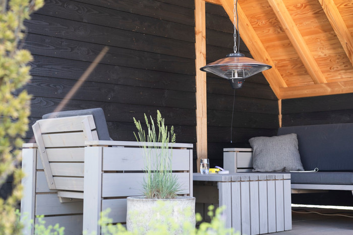 Eurom Party Tent Heater 2100 product in use