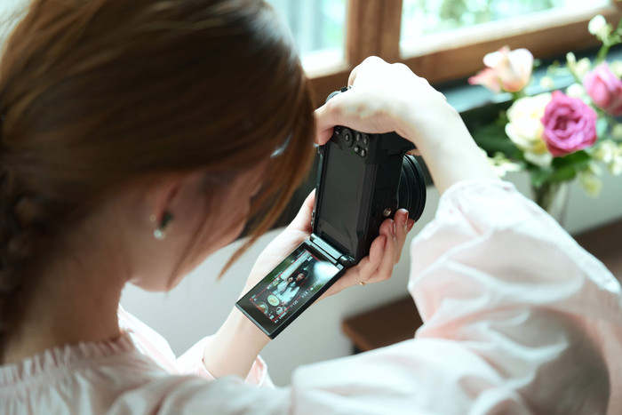 Nikon Z5IIC Schwarz + 24-105mm f/4-7.1 produkt in gebrauch